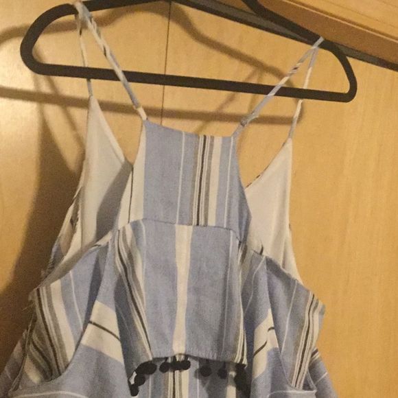 Design Lab White cCold Shoulder Dress - Picture 7 of 10